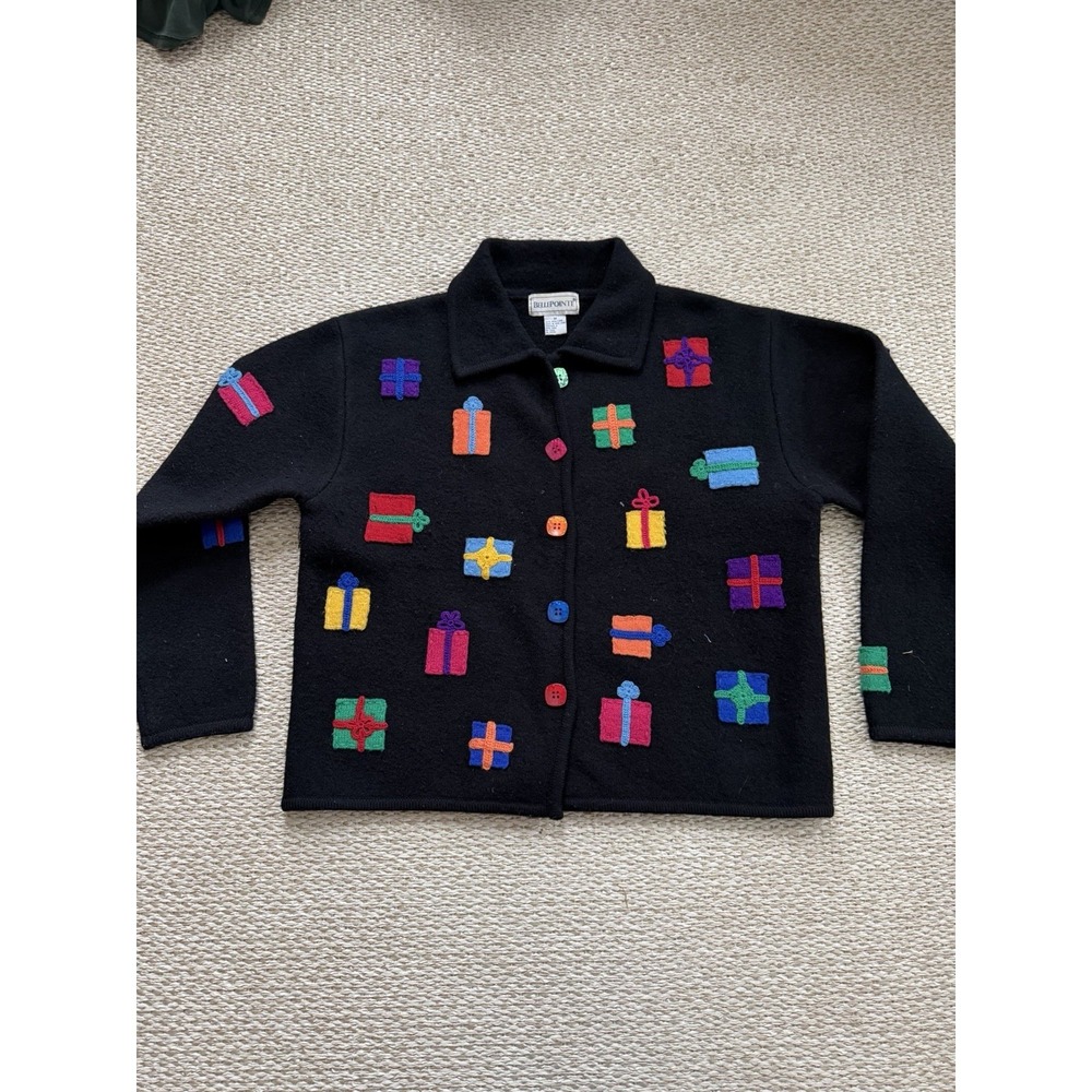 belle pointe Vintage Wool Cardigan Holiday Sweater. M. Presents Christmas